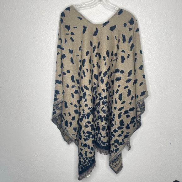 Ann Taylor Womens Pancho Size OS Animal Print Asymmetrical Hem Open Front Wrap - Picture 2 of 12